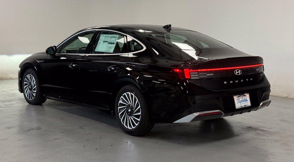 New 2027 Hyundai Sonata Hybrid Limited Sedan