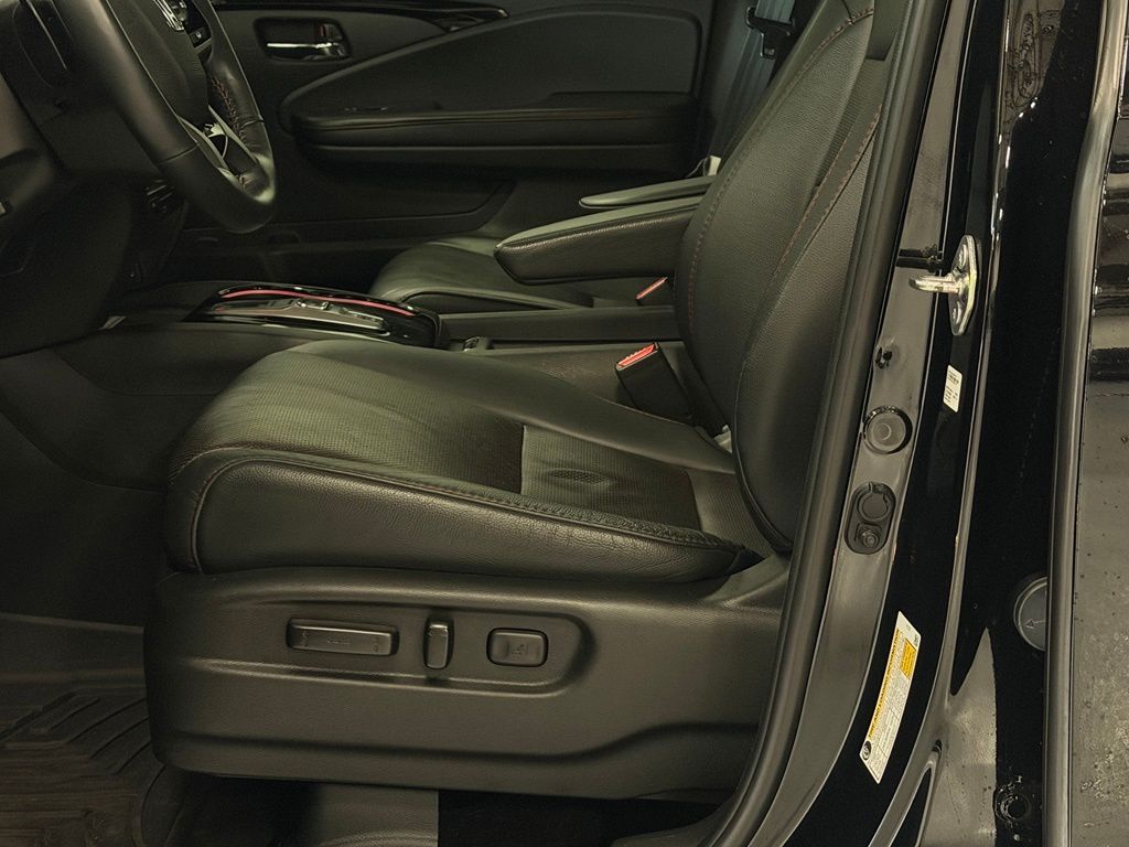 2020 Honda Pilot Black Edition - Photo 11