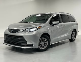 2023 Toyota Sienna LE 8 Passenger Van Passenger Van