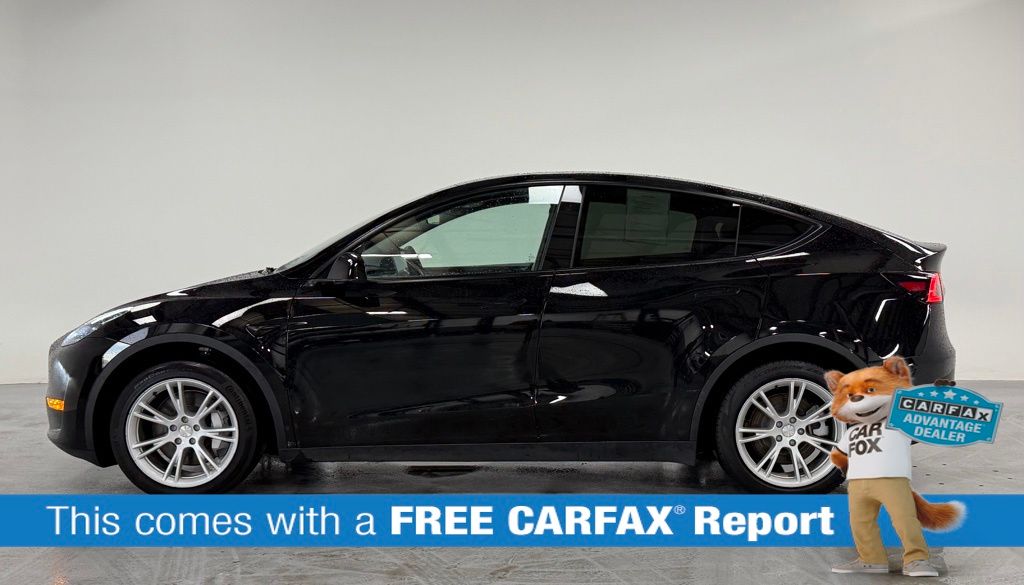 Used 2023 Tesla Model Y Long Range with VIN 7SAYGDEE4PF891788 for sale in Aurora, IL