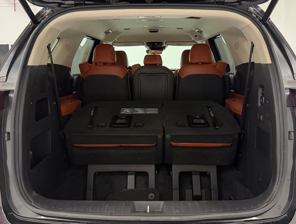 2023 Kia Carnival SX - Photo 28