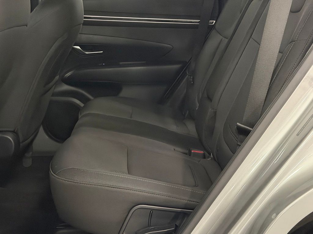 2023 Hyundai Tucson SE - Photo 21