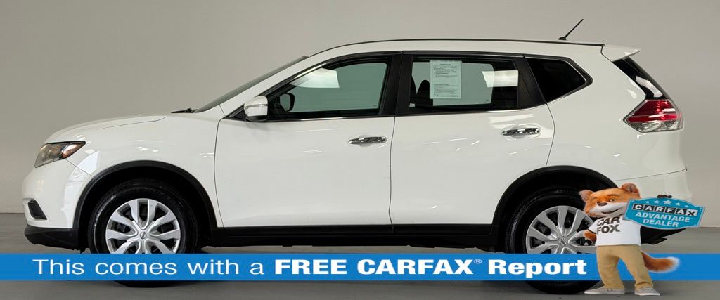 Used 2015 Nissan Rogue S with VIN 5N1AT2MV0FC824015 for sale in Aurora, IL