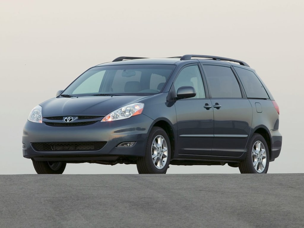 Used 2007 Toyota Sienna XLE Van
