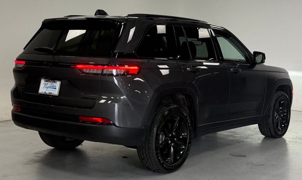Used 2023 Jeep Grand Cherokee Limited SUV