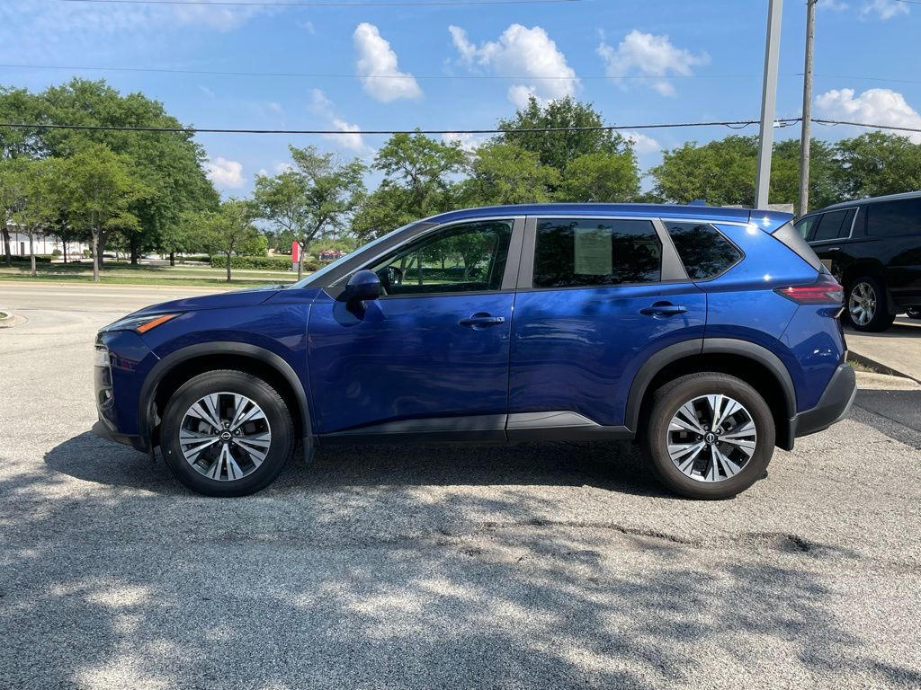 2023 Nissan Rogue SV photo 2
