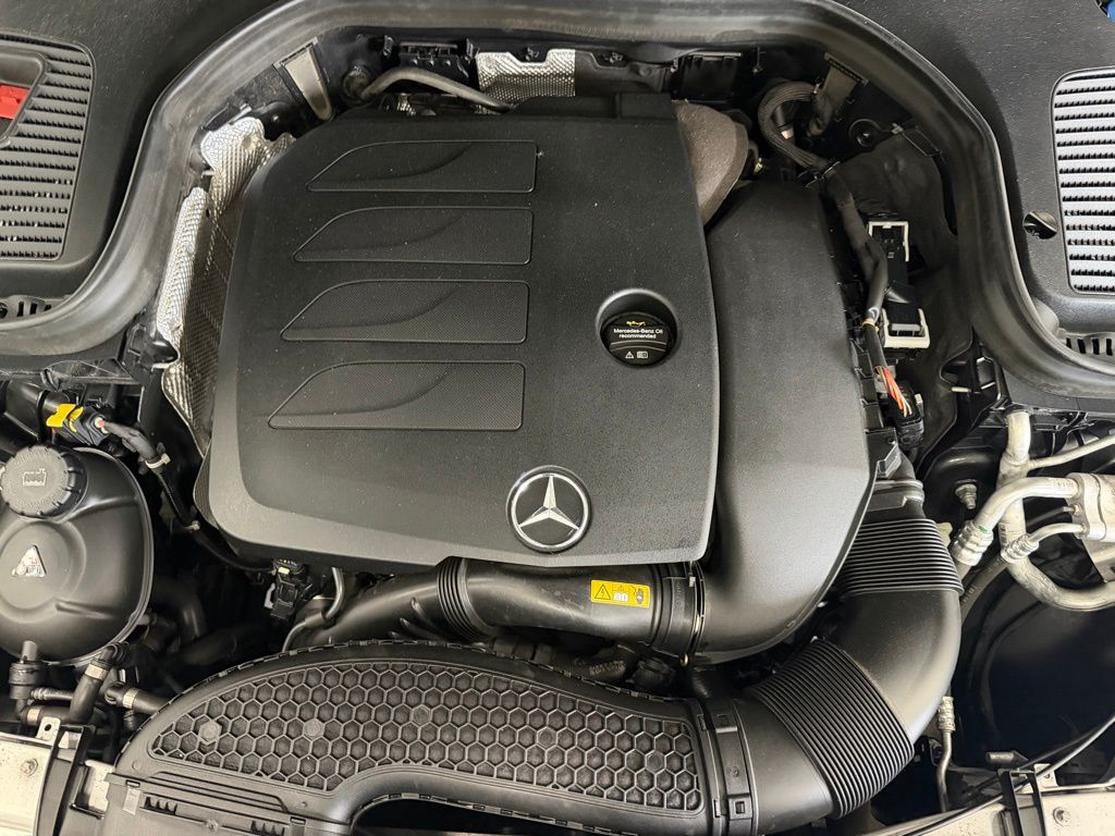 2022 Mercedes-Benz GLC GLC300 - Photo 9