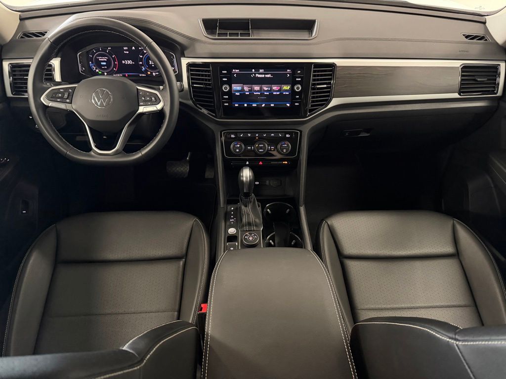 2023 Volkswagen Atlas SE w/Tech - Photo 15