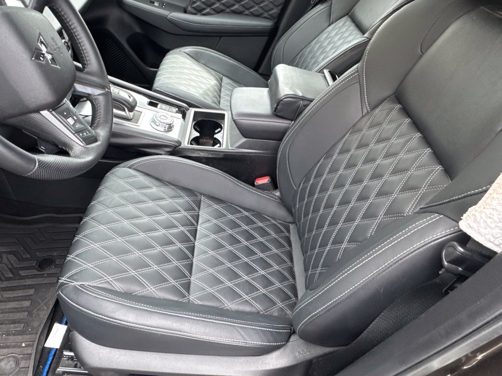 Used 2024 Mitsubishi Outlander PHEV SUV