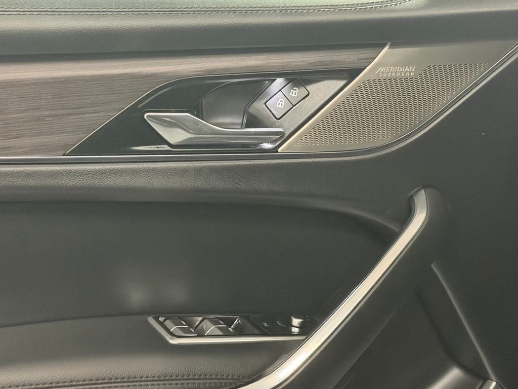 2022 Jaguar F-Pace S - Photo 13