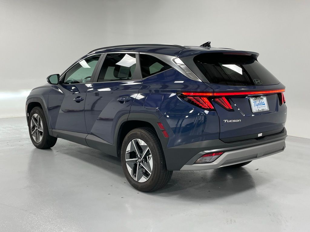 2025 Hyundai Tucson SEL Convenience photo 3