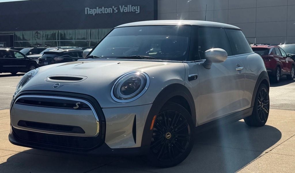 2024 MINI Hardtop 2 Door