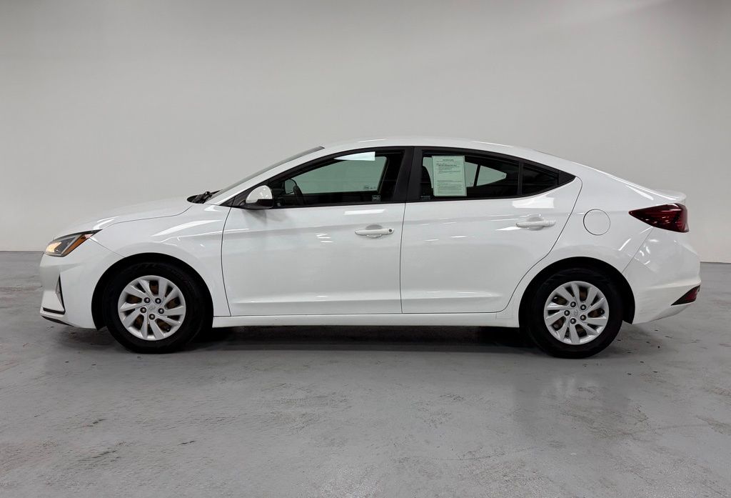 Used 2020 Hyundai Elantra SE with VIN 5NPD74LF9LH521617 for sale in Aurora, IL