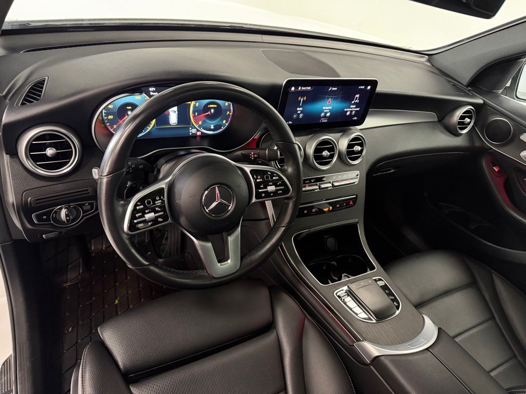 2022 Mercedes-Benz GLC GLC300 - Photo 12