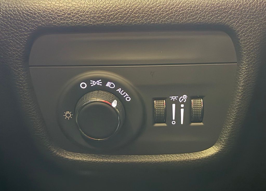 2023 Jeep Grand Cherokee Altitude - Photo 14