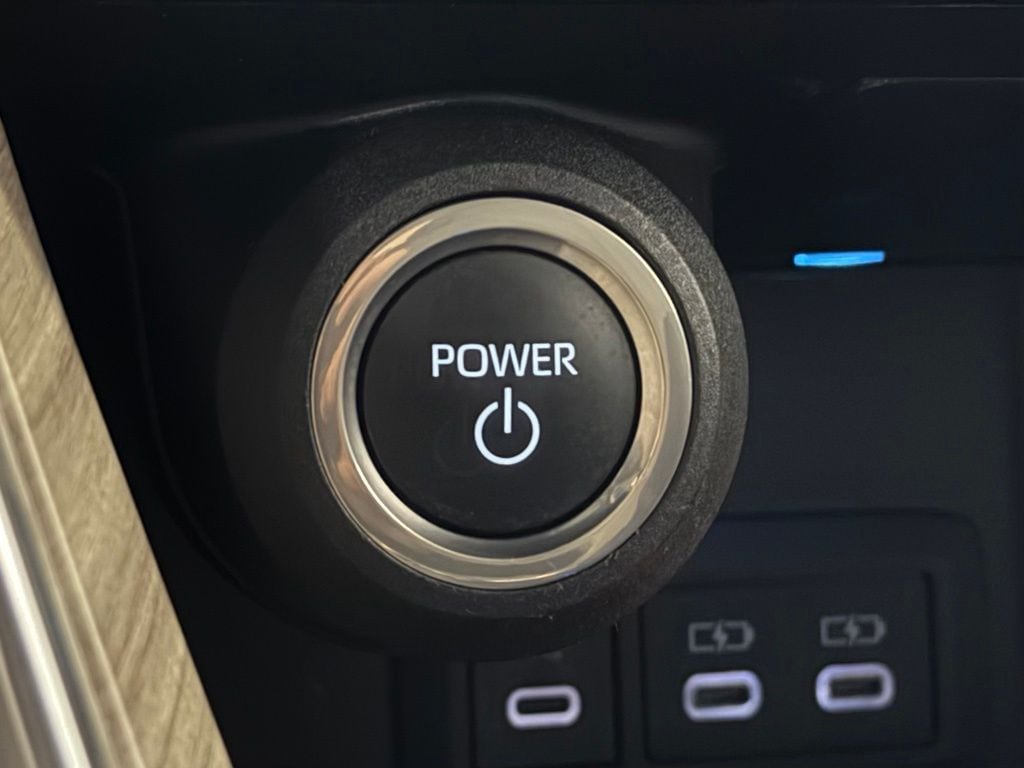 2024 Toyota Venza XLE - Photo 22