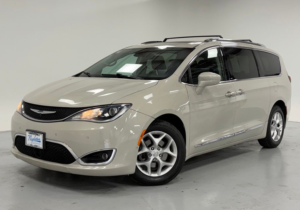 2020 Chrysler Pacifica Touring L Plus