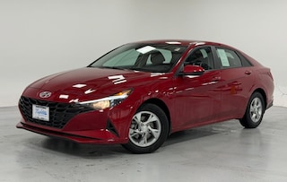 2022 Hyundai Elantra SE Sedan