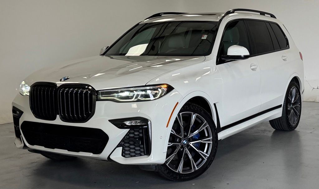2020 BMW X7 xDrive40i's photo