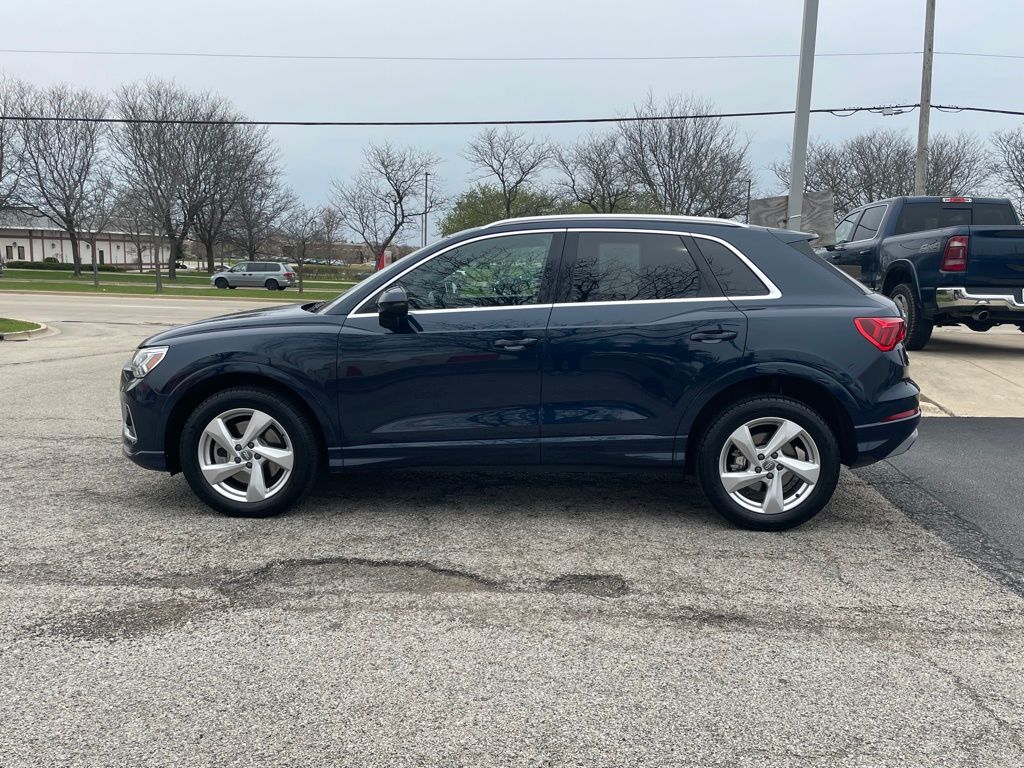 Used 2019 Audi Q3 Premium Plus with VIN WA1BECF36K1060871 for sale in Aurora, IL