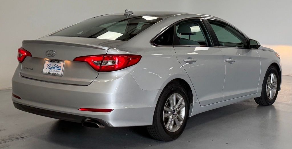 Used 2015 Hyundai Sonata SE Sedan