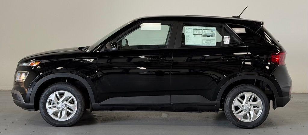 New 2026 Hyundai Venue SE SUV