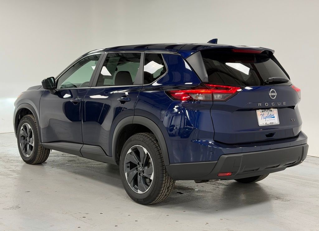 Used 2024 Nissan Rogue SV SUV