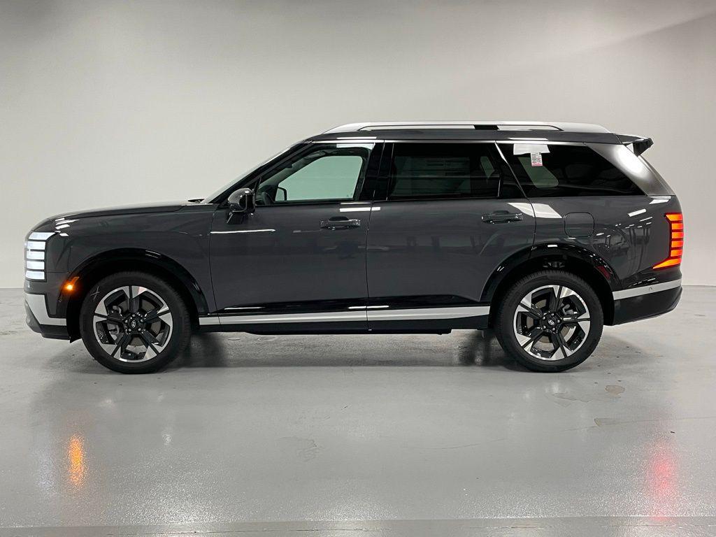 2026 Hyundai Palisade Limited photo 2