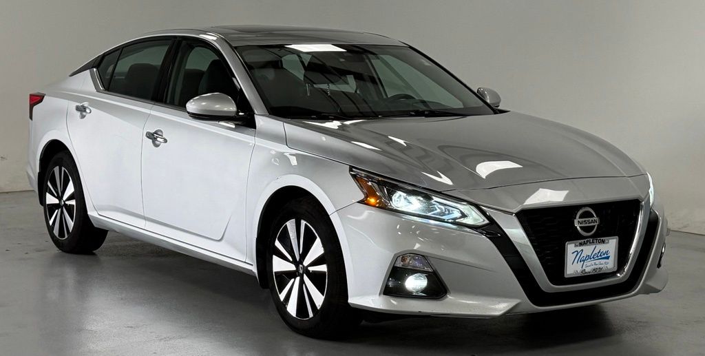 2019 Nissan Altima SV - Photo 6