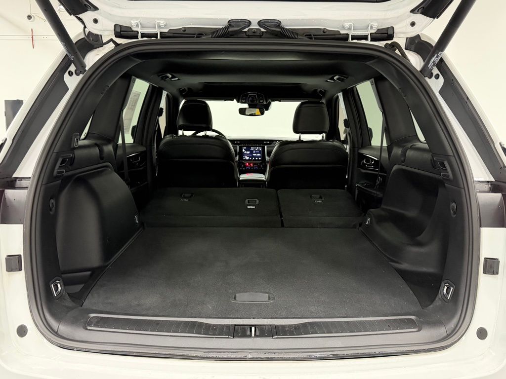 2023 Jeep Grand Cherokee Altitude - Photo 28