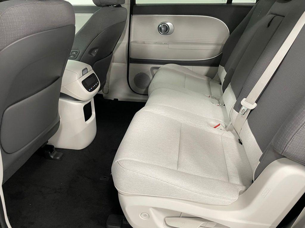 2026 Hyundai IONIQ 9 SE - Photo 20