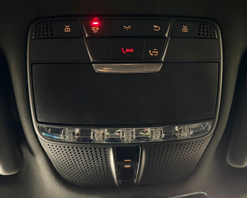 2022 Mercedes-Benz GLC GLC300 - Photo 25