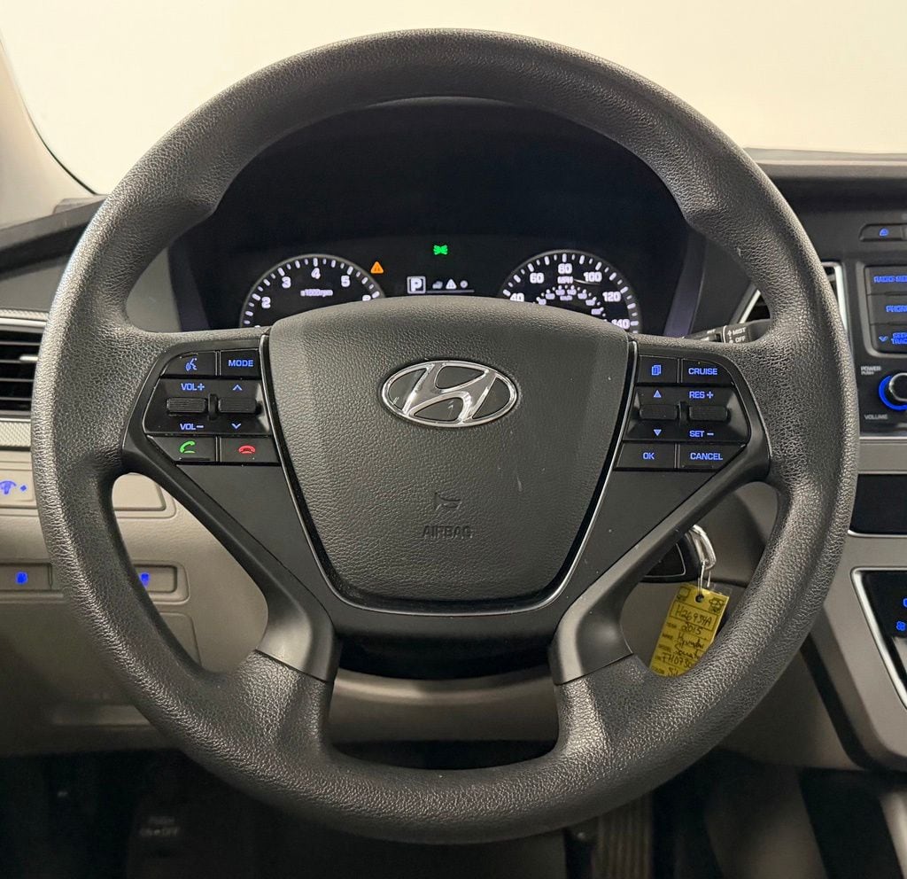 2015 Hyundai Sonata SE - Photo 15