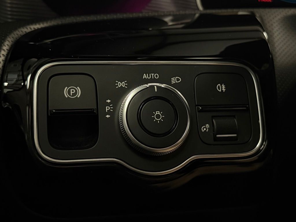 2020 Mercedes-Benz A-Class A220 - Photo 14