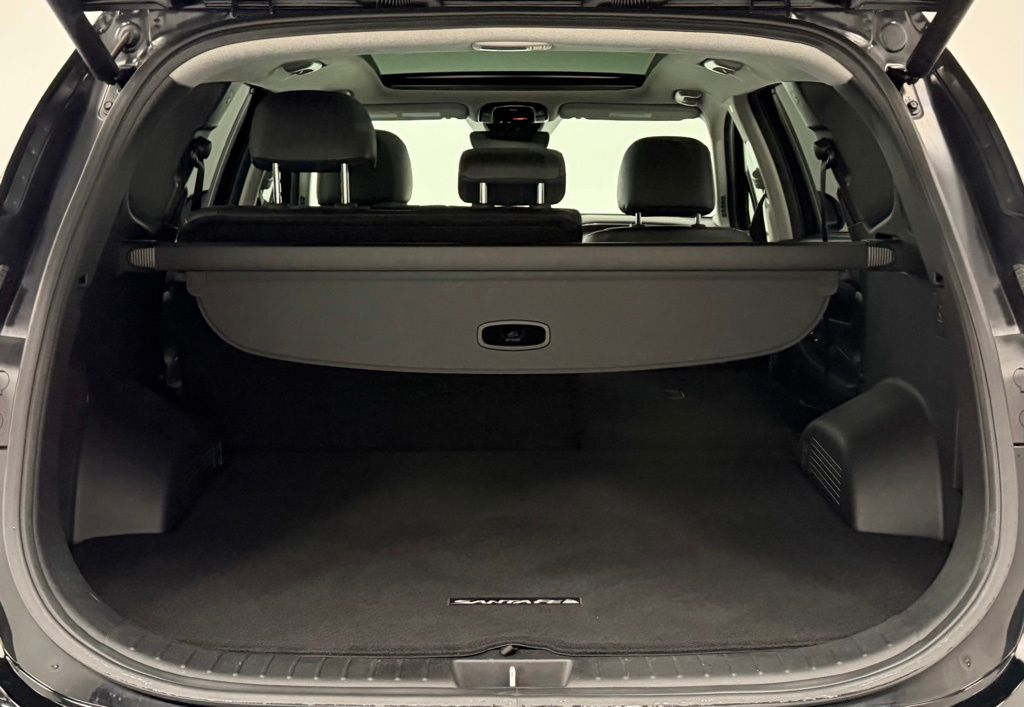 2022 Hyundai Santa Fe Limited - Photo 26