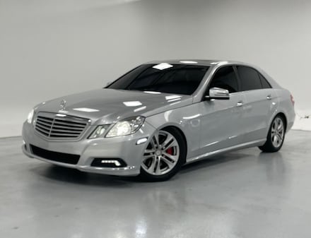 2010 Mercedes-Benz E-Class E550 4MATIC Sedan