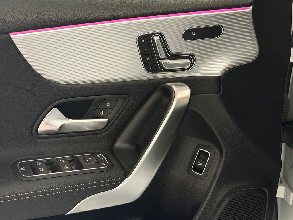 2020 Mercedes-Benz A-Class A220 - Photo 13