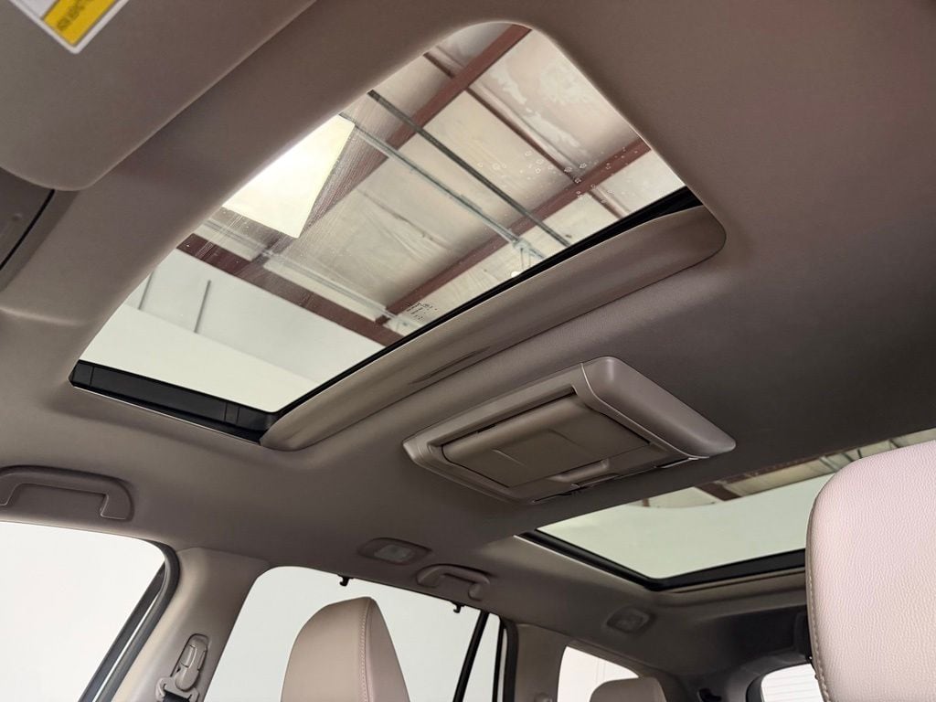 2017 Honda Pilot Elite - Photo 25