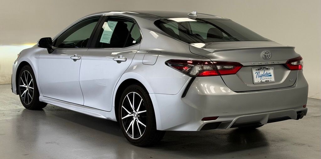 Used 2021 Toyota Camry SE Sedan