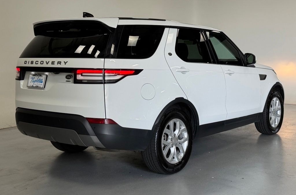 Used 2018 Land Rover Discovery SE SUV