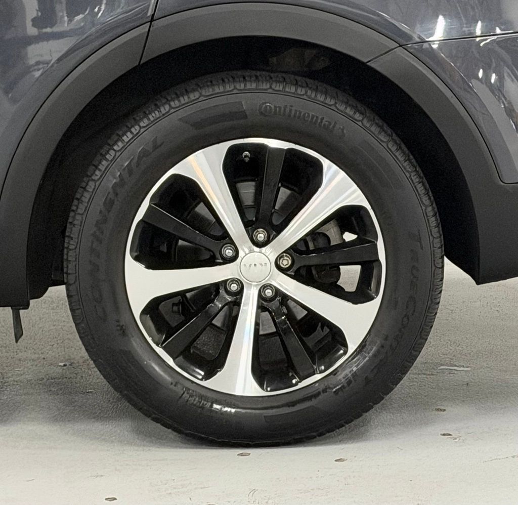 2016 Kia Sorento EX - Photo 8