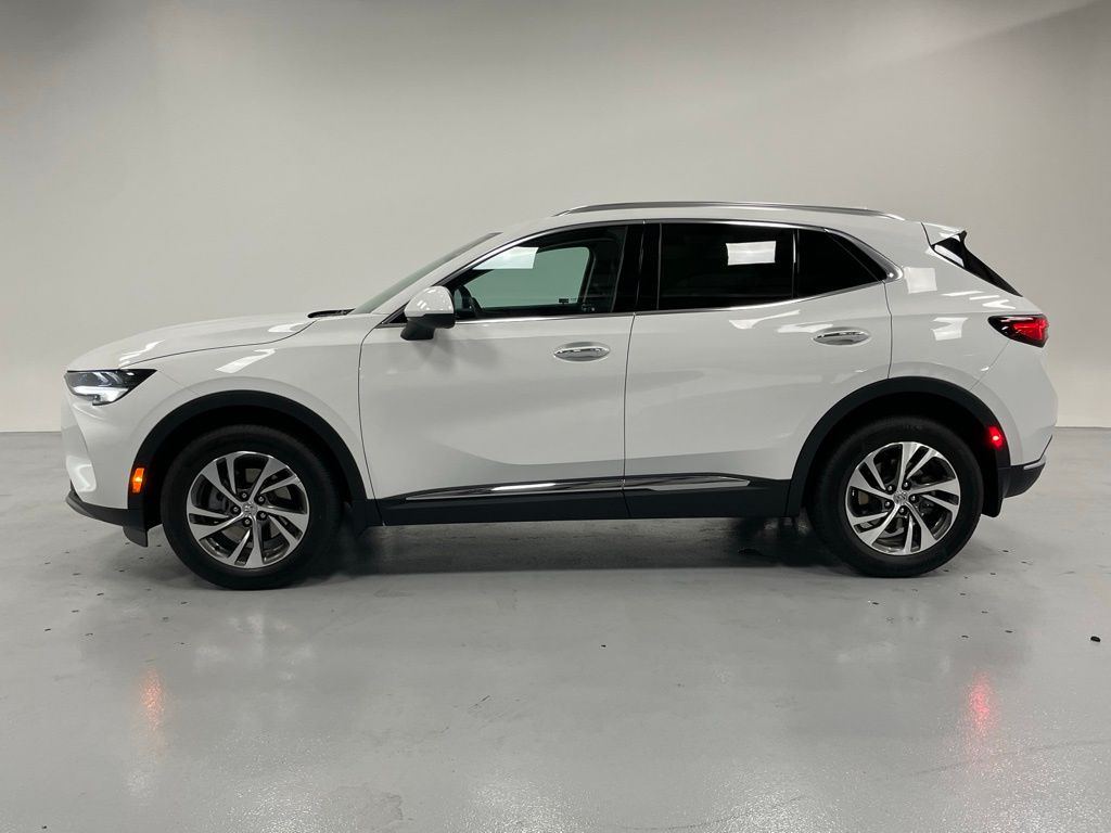 2023 Buick Envision Essence photo 2