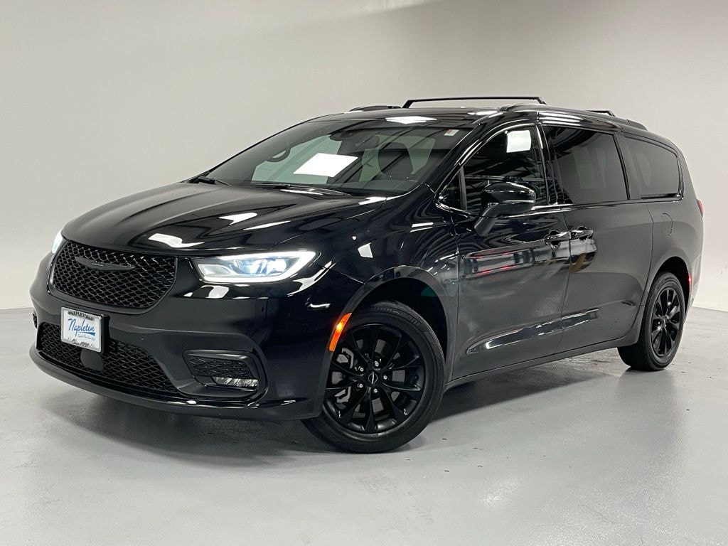 Used 2021 Chrysler Pacifica Touring L Van Passenger Van