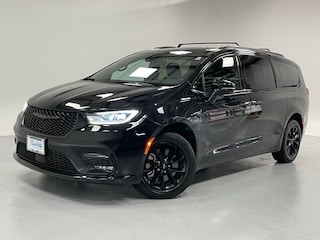 2021 Chrysler Pacifica Touring L Van Passenger Van