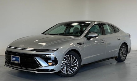2025 Hyundai Sonata Hybrid Limited Sedan