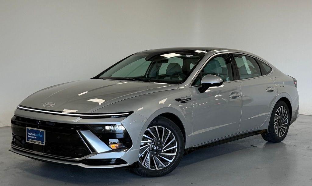 New 2025 Hyundai Sonata Hybrid Limited Sedan
