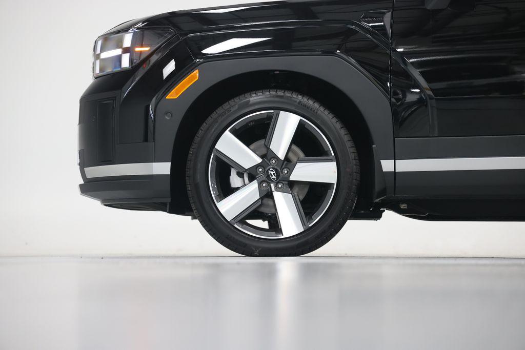 2026 Hyundai Santa Fe Limited - Photo 10