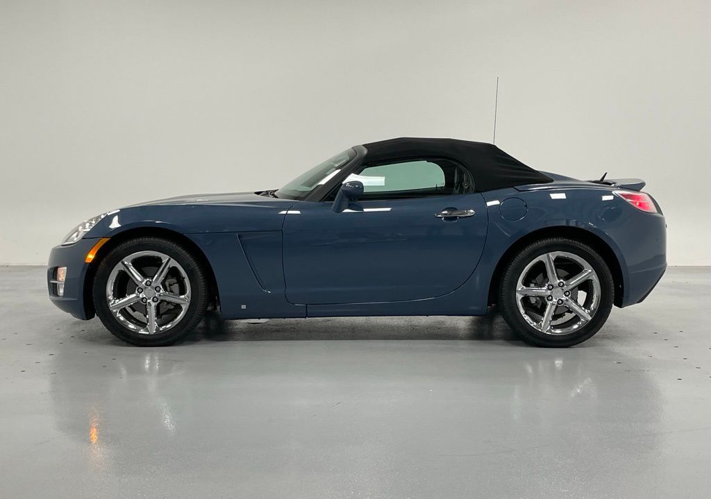 2007 Saturn Sky Base photo 2