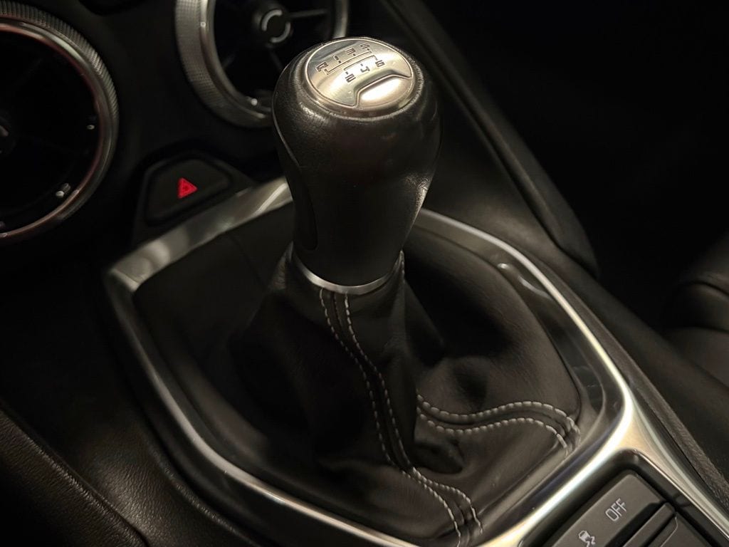 2017 Chevrolet Camaro 2LT - Photo 20