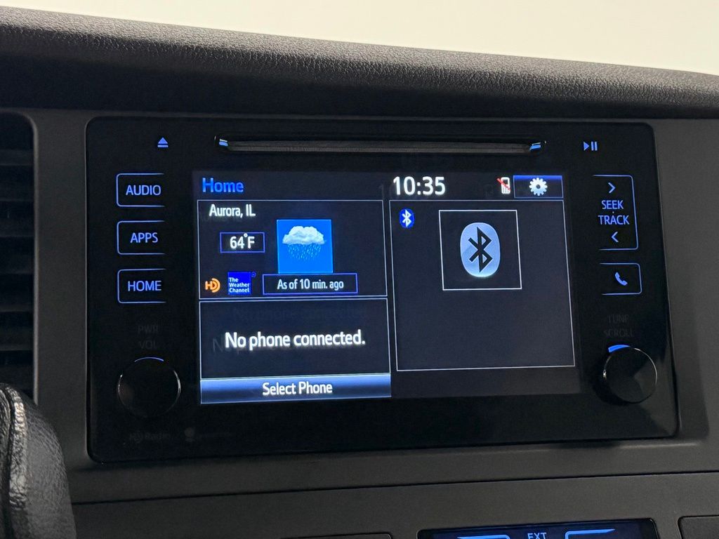 2015 Toyota Sienna LE - Photo 16
